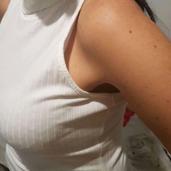 Elegant High-neck CottonTank - Picture 9 of 15